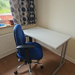 Desk and chair.....like new