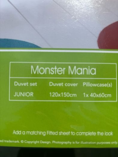 kids duvet and fitted sheet-junior side