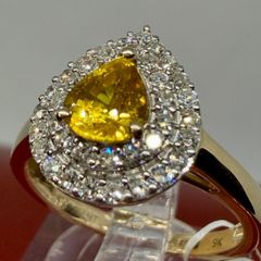 Gold Luxuriant 9K Yellow Gold AAA Loop Clean Chantaburi Yellow Sapphire & Lab Grown Diamond