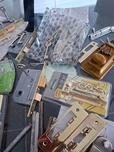 Large bundle of Locks