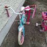 Free to take away kids bikes and baby bath! Image 2