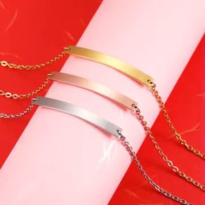 The Elegant Curve Bracelet Custom Engraving By R'Laith