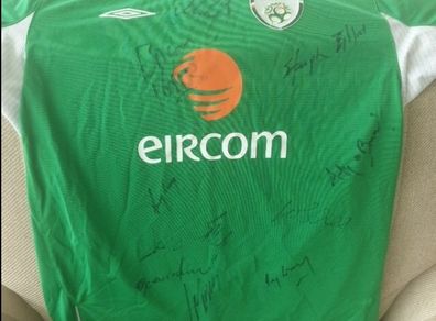 Signed ireland jersey Brian Kerr era