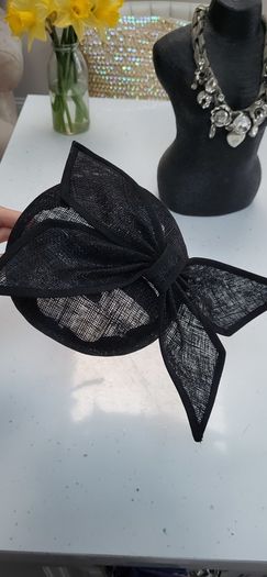 COAST black bow head-piece - Free Size - Rrp 95