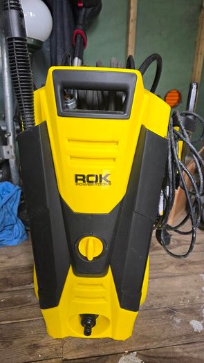 ROK 2000W Pressure Washer with Patio Cleaner Attachment