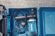 Makita HP2071 two-speed percussion drill the keyless-chuck versionwith side handle and case