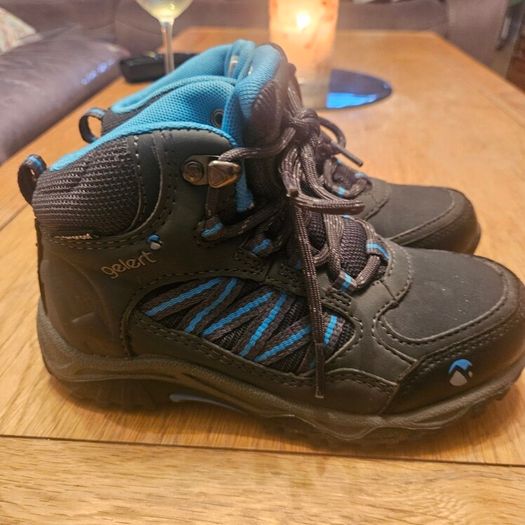 kids walking shoes