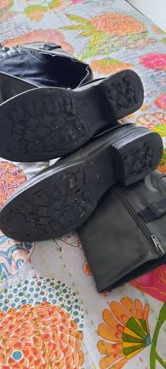 Shu grey leather boots