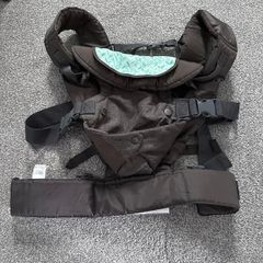 Infantino Flip 4-in-1 Convertable Baby Carrier