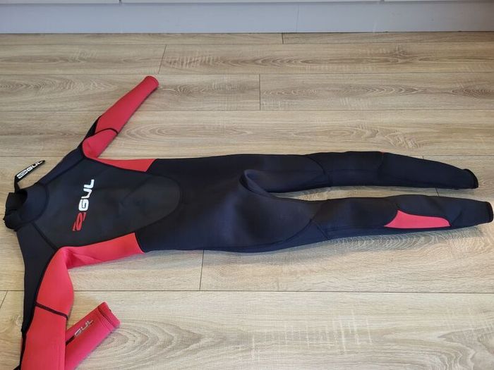 2 Kids wetsuits