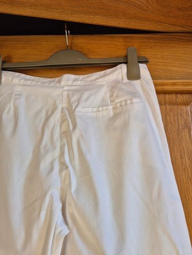 Mystify White Capri Trousers Size 14