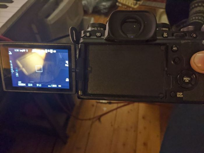 Fuji X-T4 XT4 APS-C 4k60p 10bit mirrorless camera body