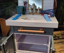 Toy Bathroom Sink And Accessories