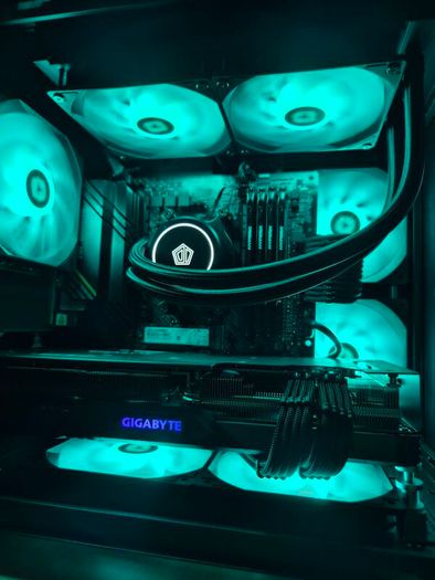 Gaming PC Ryzen 7 5800X, RX 7700 XT, 32gb Ram, 1TB M.2 Ssd, 750w Psu, Wifi/bt