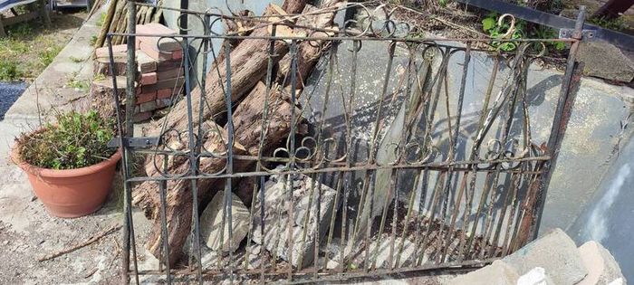 Metal Gates (Double Gate) in Kildare!