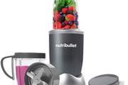nutribullet Blender 600 Series - Powerful 20,000 RPM Extractor Blends Frozen Fruit, Nuts &amp; Ice - 7 Piece Kit Includes Tall Cup, Short Cup, Handled Ring &amp; Sealable Lid - Ideal for Smoothies