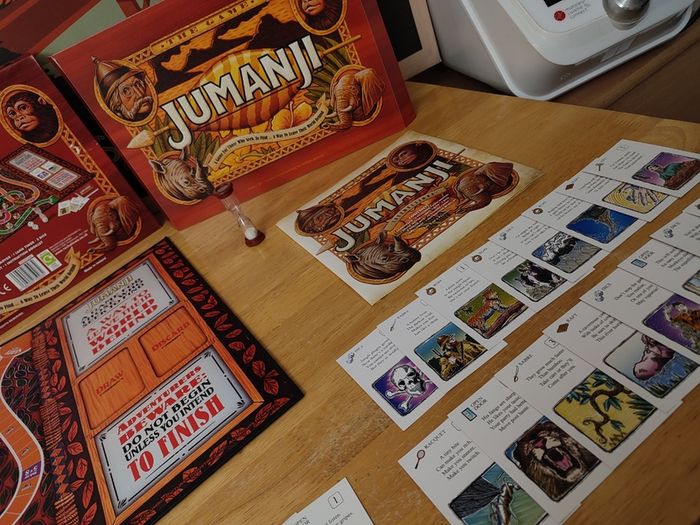 Jumanji ! The Board Game ! Complete ! by Columbia Pictures !
