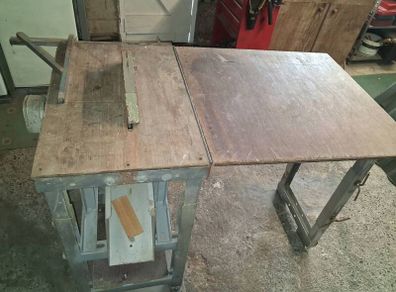 table saw  vwry large