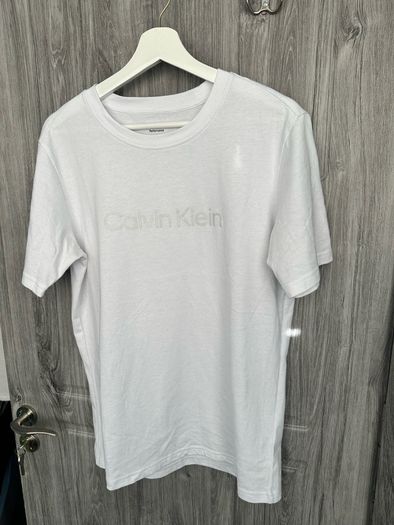 Calvin Klein Top - Small