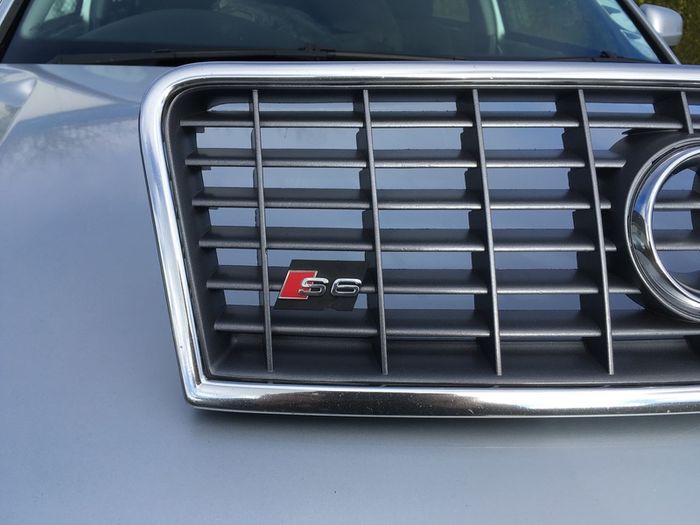 Audi c5 s6 front grill, suit 97-00