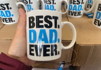 Box of 12 Fathers Day mugs
