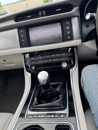 Jaguar XF 2017