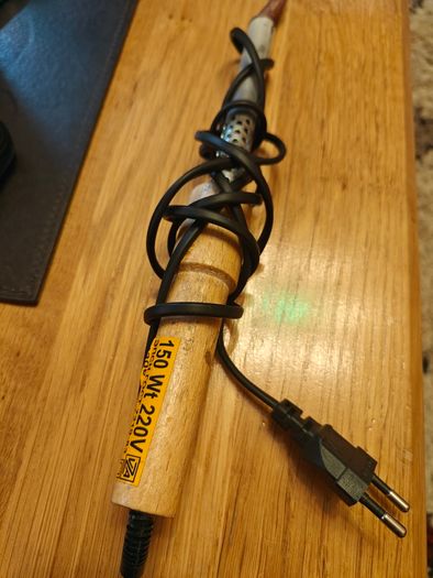 Soldering iron