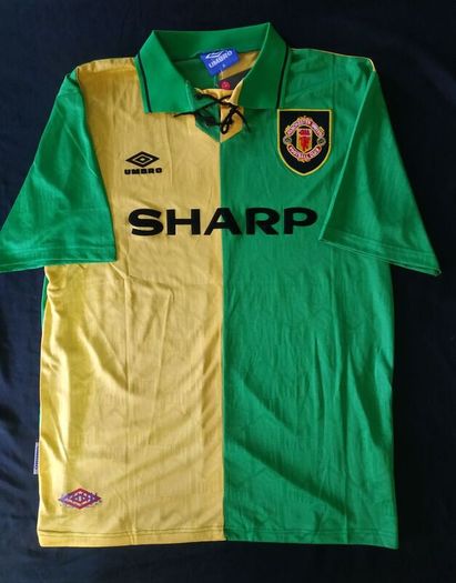 Man Utd (cantona 7 /retro) Jersey . Size XL