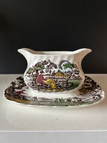 Myott The Hunter Gravy Boat