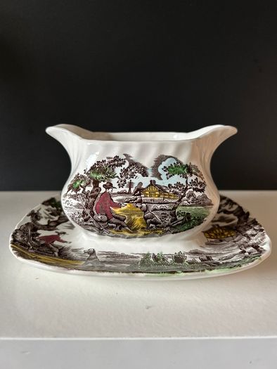 Myott The Hunter Gravy Boat