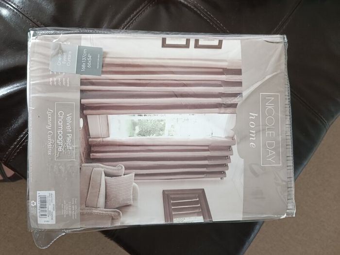 Eyelet luxury curtains