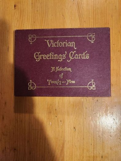 Beautiful Set Of 25 Reproduction  Vicorian Greeting Cards Of The Period 1860-1890 In Presentation Box. In Very Good Condition.