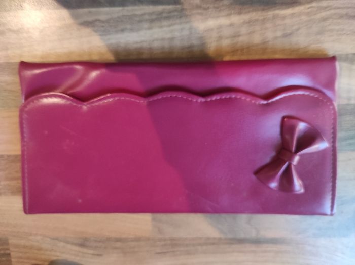 Women's handbags