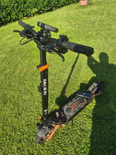 Electric scooter Kukirin G2 Pro
