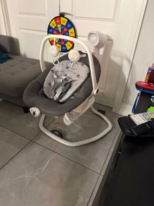 Joie Serina 2-in-1 Swing & Rocker  Excellent Condition