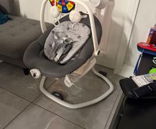 Joie Serina 2-in-1 Swing & Rocker  Excellent Condition