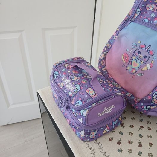 School bag and lunch bag SMIGGLE