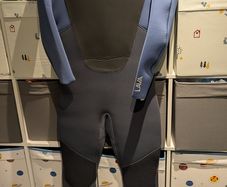 Animal Lava Wetsuit - M/L - 5/4/3 spec (Open to reasonable offers.)