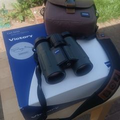 Zeiss Victory TFL 'Simon King' 8x32 binoculars