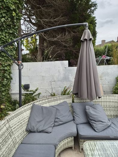 Cantilever Garden Parasol