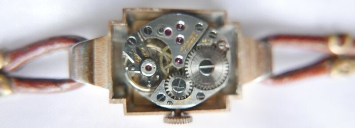 Vintage1930s MALONA Ancre 17 Rubis Ladies Watch Vintage Hand Wind Up Wrist Watch Art Deco Swiss Made Working