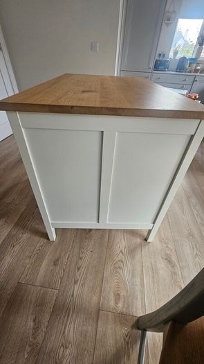 Ikea Kitchen Island & Stools