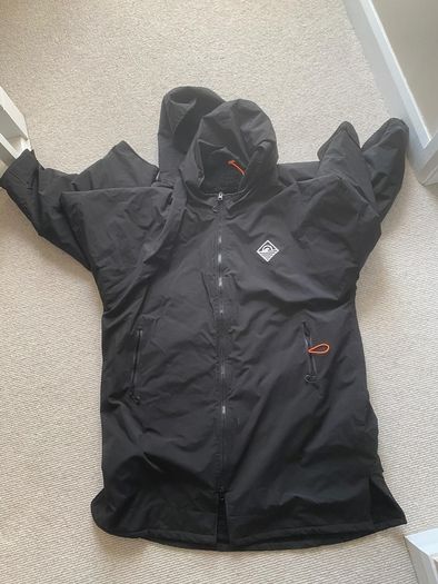 2 Dry Robes (XL & M)