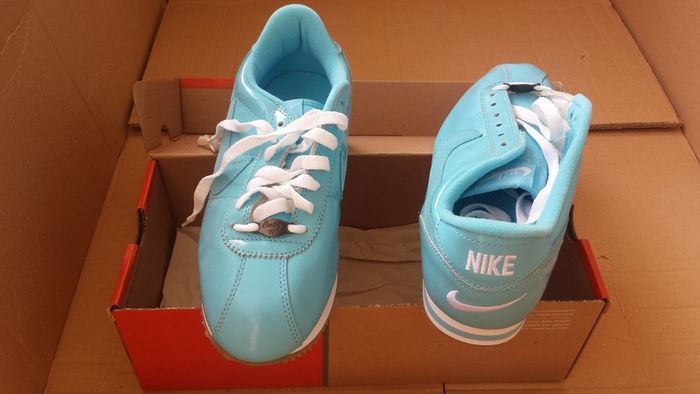 Nike WMNS Cortez III Leather Size UK-6/EUR-40 103082-441 Metallic Blue/White Limited Edition-2001