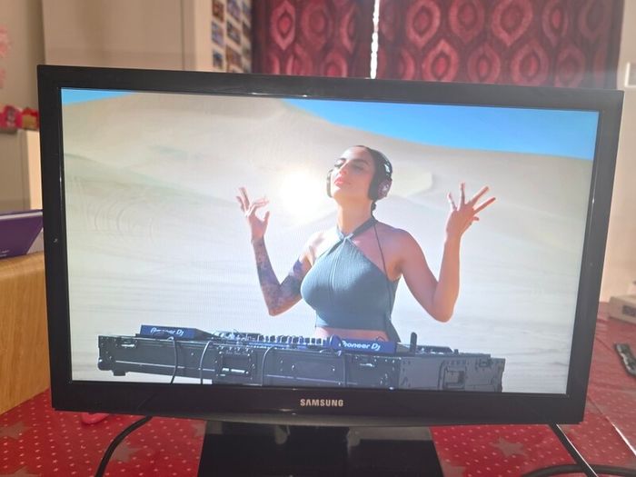 Samsung 19" TV