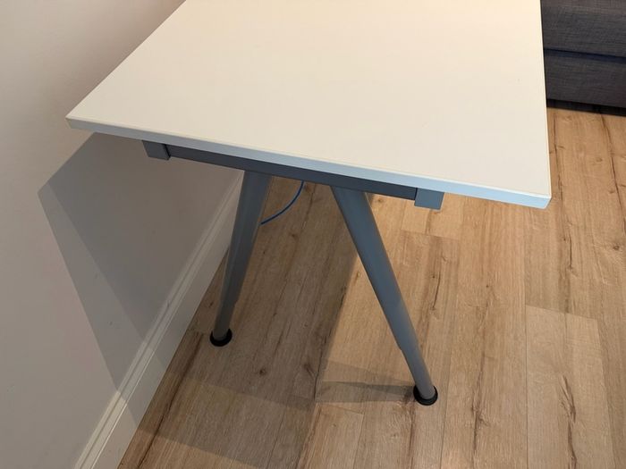 Office Desk Table