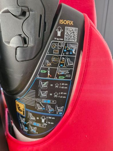 Maxi Cosi Axissfix Plus 360 car seats