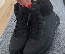 Skechers Black size 6