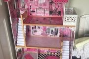 doll house