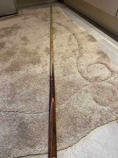 snooker cue